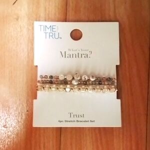 NWT Stackable Bracelet Set